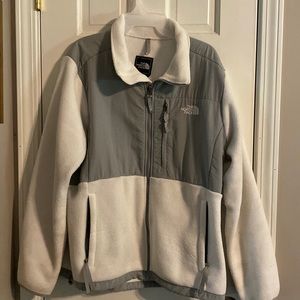 The North Face. Women’s XL white and gray